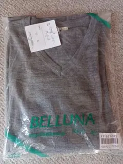 vネックセーター ユニクロ