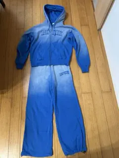 18PINK グラデーションパーカーとパンツセットアップ