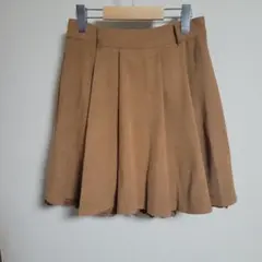 アクシーズファム　Mサイズ ブラウン プリーツキュロット