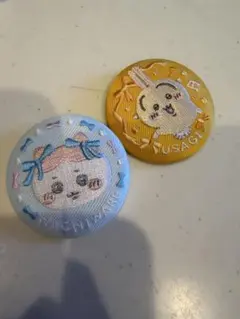 ちいかわ　刺繍缶バッジビスケット2