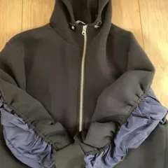 フード付きネイビーパーカー バルーンスリーブ