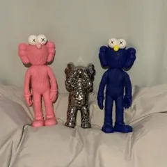 KAWS風 フィギュア