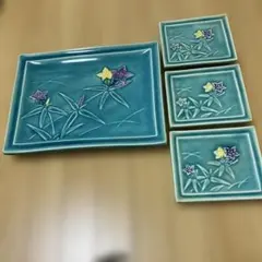 盛り皿と取り皿　グリーン地に桔梗の花の模様