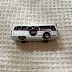 トミカ ミッキーマウス ミニバス シルバー