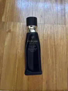 クレドポータンクレームエクラn クリームファンデーションオークル10