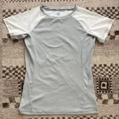 デサント　Tシャツ　サイズMのサムネイル