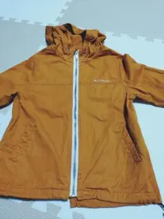 美品！パーカー　アウター　薄手　120センチ