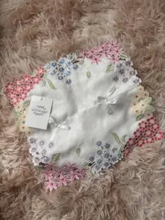 刺繍花柄 ティッシュボックスカバー ❤️プレゼント用にラッピングサービス可能