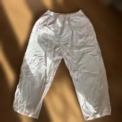 淡いピンクのワークパンツのサムネイル