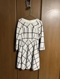 チェック柄長袖ミニワンピース