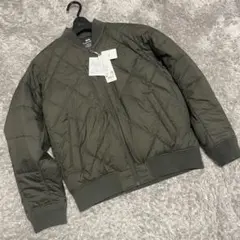 新品タグ付　ユニクロ ホワイトマウンテニアリング リサイクルハイブリッドダウン