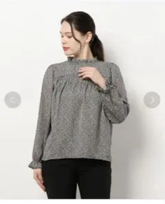 SALE✩.*˚ehka sopo 小花柄フリル衿シャーリングブラウスのサムネイル