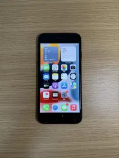 【未使用に近い】iPhone7 32GB ブラック SIMフリー イヤホン付属 未使用に近い】iPhone7 32GB ブラック SIMフリー イヤホン付属