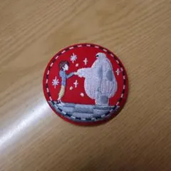 ディズニー　刺繍缶バッジ　ベイマックスのサムネイル
