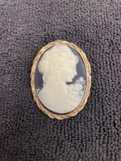 カメオ風 ブローチ　カメオ風　レディース腕時計（不動）