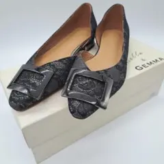 新品　ダニエラアンドジェマ　モチーフ付　パンプス　Vカット　黒　22.5cm
