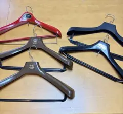 TATRAS タトラス 衣類ハンガー 2本セット - メルカリ