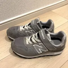 New Balance スニーカー　グレー　18㎝