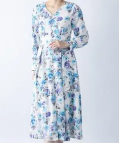 アンデミュウ　ウォーターフラワーワンピース