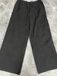 GU ワイドパンツ