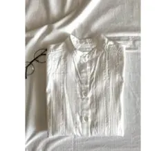 スタンドカラー 白