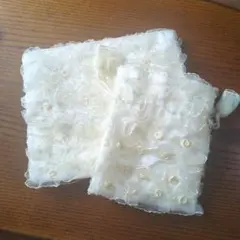 布製ポーチ　大小２個セット　オフホワイト色