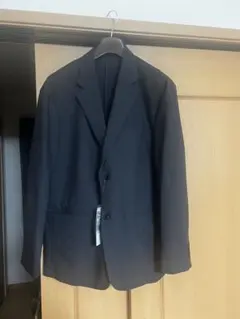 ダークグレー ユニクロ 感動ジャケット