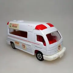 目玉商品！キャラトミカ お仕事カーセット ハローキティ 救急車S1/78ミニカー
