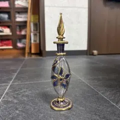 希少】モロッコの香水瓶 パフュームガラス モロッコ 北欧 - メルカリ