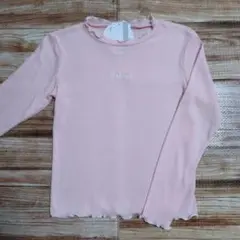 新品 未使用 英字プリント 長袖Tシャツ ロンＴ 女の子 ピンク 140