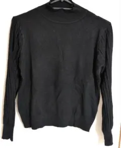 黒 長袖ニット 袖リブ