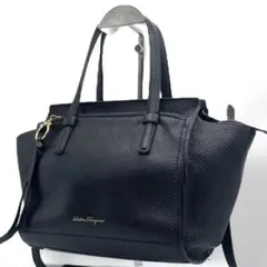 サルヴァトーレフェラガモ　エイミー　ガンチーニ　ショルダーバッグ　2WAY 　黒