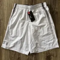 新品アンダーアーマーハーフパンツ　MDサイズのサムネイル