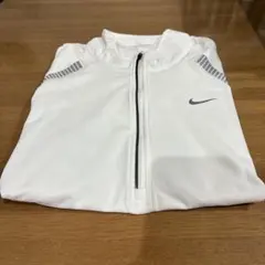 NIKE トップス