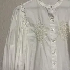 CPCM 白い刺繍付きバルーンスリーブシャツのサムネイル