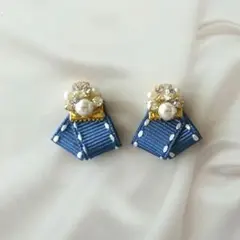 スワロフスキー☆ブルー系 グログランリボンチャームピアス/イヤリング
