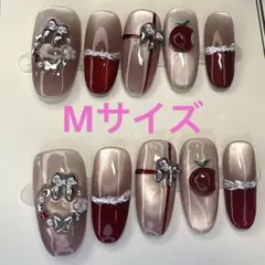 ロングオバールMサイズ ネイルチップ 赤フレンチとベージュのデザイン