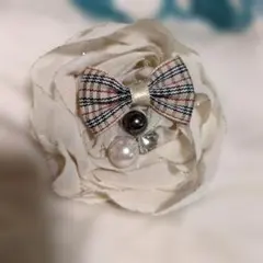 花形ヘアピン　髪飾り チェックリボン付き