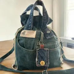 Item thumbnail for item 3fb5216a-6b2b-49d1-a7dd-a1a4c651d2ee