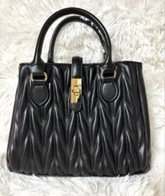 MAJESTIC LEGON❤︎クラシカルスクエアハンドバック　2WAY 美品
