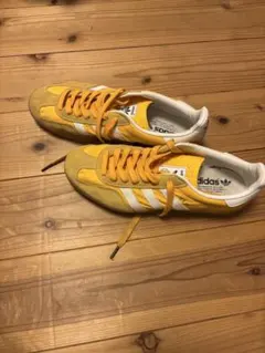 adidas gazelleイエロー スニーカーのサムネイル
