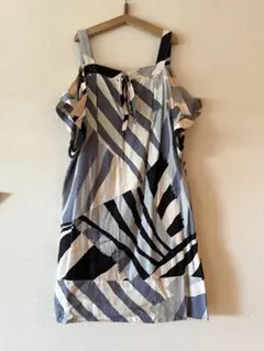 美品MARC BY MARC JACOBSワンピースのサムネイル