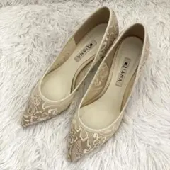 【美品】ダイアナ　レースポインテッドトゥパンプス　23.5cm