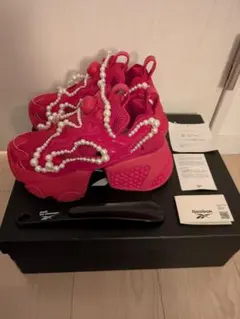 Reebok パール装飾 レッド スニーカー