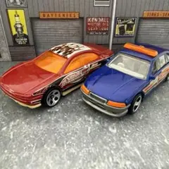 ホットウィール 謎車【2種】セットのサムネイル