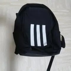 中古　adidas リュック バックパック ブラックのサムネイル