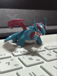 ポケモン指人形 ボーマンダ 色違い - メルカリ