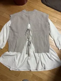 グレー ケーブルニット ノースリーブベスト