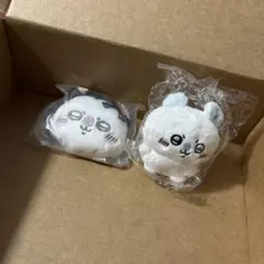 ちいかわ モモンガ マスコットミラー キーホルダー ガチャ　おすわりぬいぐるみ