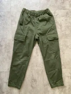 UNIQLO ウルトラストレッチカーゴジョガーパンツ　140